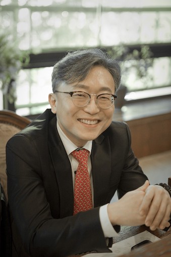 류태형 선생님_프로필사진 1.jpg